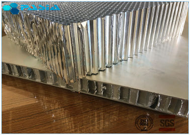 Κίνα Ελαφρύ κυψελωτό υλικό αλουμινίου για τα τραίνα σιδηροδρόμων, πάχος φύλλων αλουμινίου στυπτηριών 0.05mm προμηθευτής