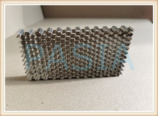 Κίνα High Temperature Tolerance Low Pressure Drop EMI Shielding Stainless Steel Honeycomb Air Flow Straightener for Engine Intake Testing προμηθευτής