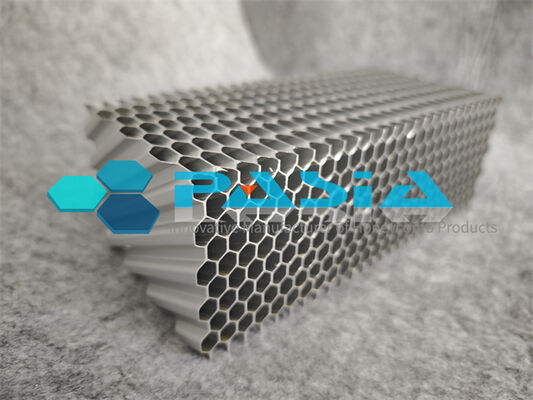 Auxetic Re-entrant Columnar Honeycomb Energy Absorber with Compression Torsion Coupling Mode and 3.2 Times SEA Increase under High Speed Impact προμηθευτής
