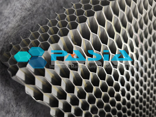 Flame Retardant Lightweigt Honeycomb Energy Absorber with High Heat Dissipation Pyramidal Structure Handling 15 KW/m² for Aerospace Chamber Lining προμηθευτής